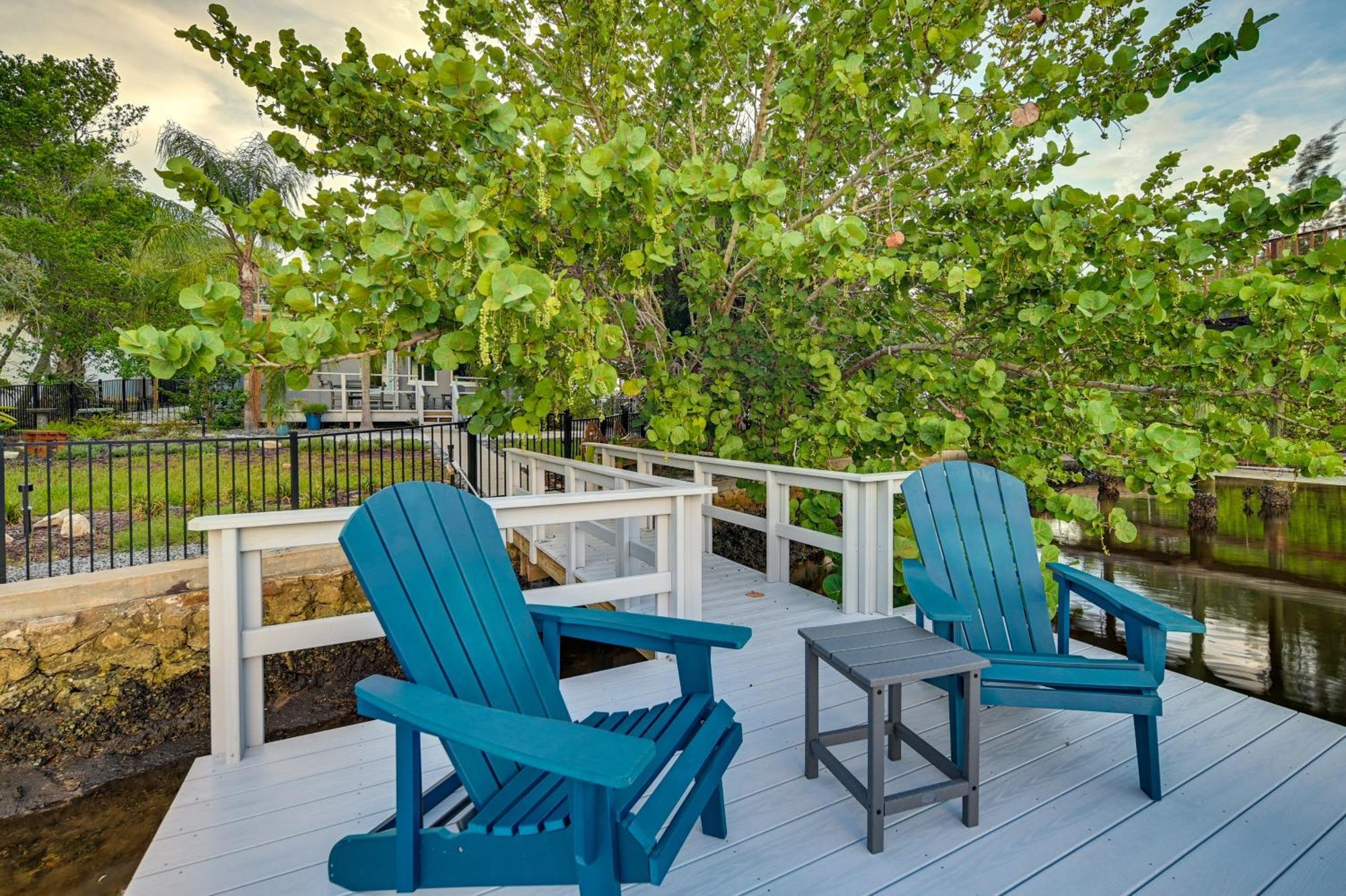 Pet-Friendly Waterfront Home - 2 Mi To Beach! Tarpon Springs Exterior foto