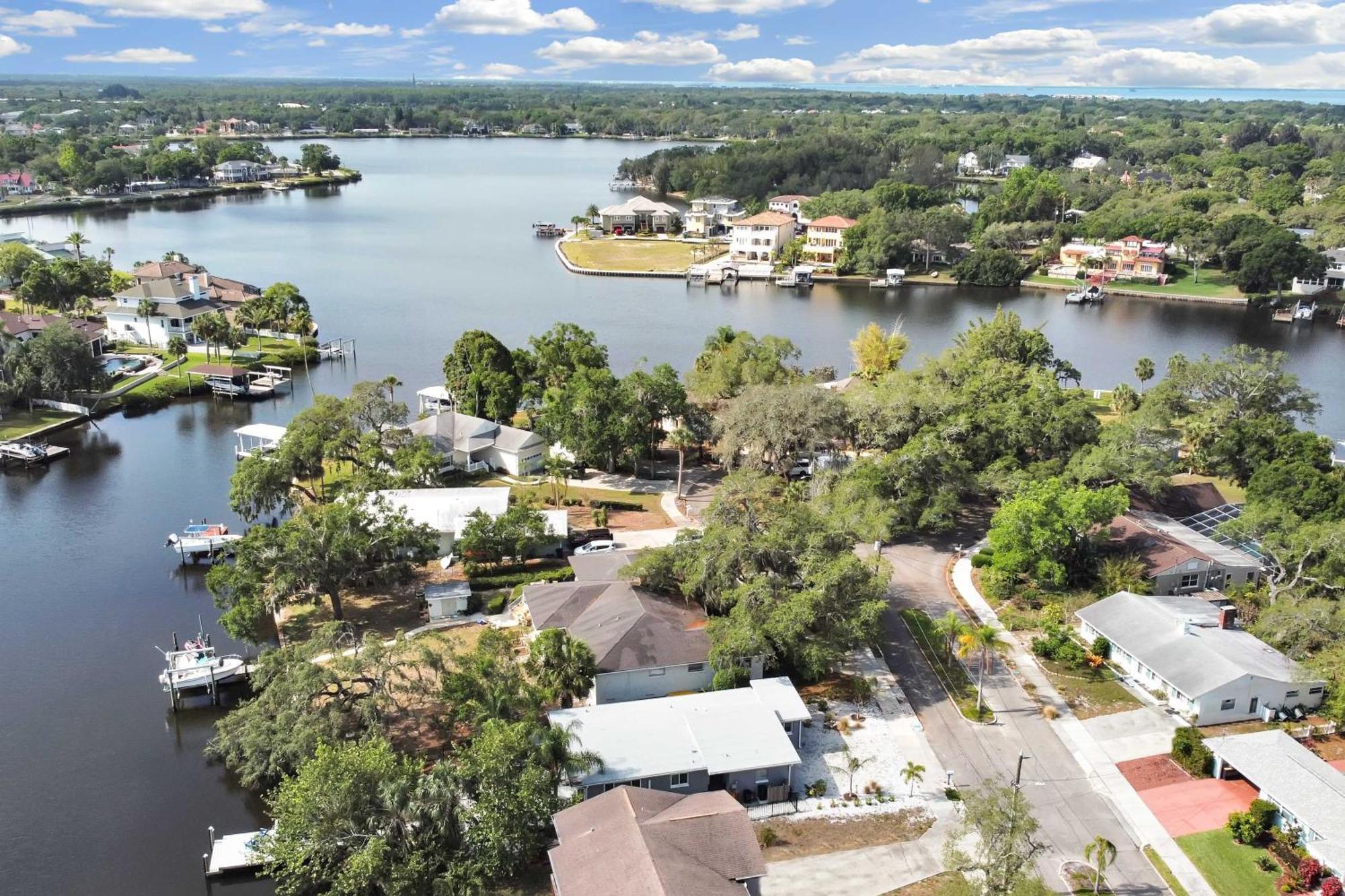 Pet-Friendly Waterfront Home - 2 Mi To Beach! Tarpon Springs Exterior foto